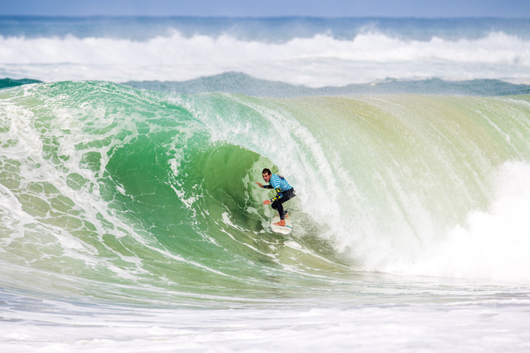 Surfing with epilepsy: weighing risk and reward