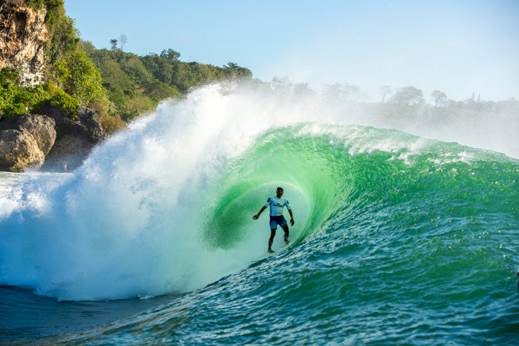Two 16-year-old surfers won the 2025 Rip Curl Cup Padang Padang