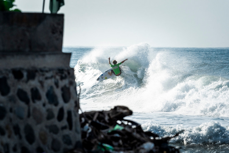 U.S. Ski & Snowboard withdraws bid to take over American surfing